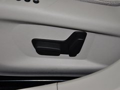 标致408 2014款 1.6T 自动 至尊版