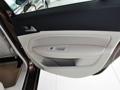 标致408 2014款 1.6T 自动 至尊版