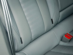 标致408 2014款 1.6T 自动 至尊版