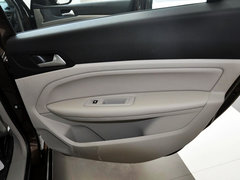 标致408 2014款 1.6T 自动 至尊版