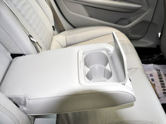 标致408 2014款 1.6T 自动 至尊版