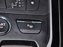 标致408 2014款 1.6T 自动 至尊版