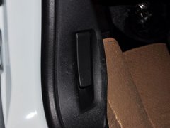 标致408 2014款 1.6T 自动 至尊版