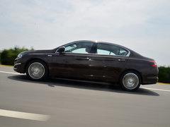 标致408 2014款 1.6T 自动 至尊版