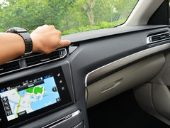 标致408 2014款 1.6T 自动 至尊版