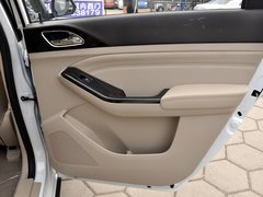 宝骏730 2014款 1.5L 手动 豪华型 7座