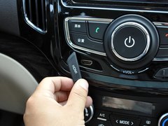 宝骏730 2014款 1.5L 手动 豪华型 7座