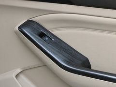宝骏730 2014款 1.5L 手动 标准型 7座