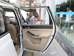 宝骏730 2014款 1.5L 手动 标准型 7座