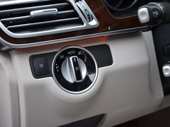 奔驰E级 2015款 E320L 4MATIC