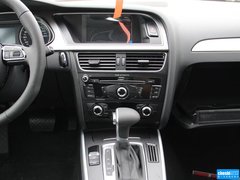 奥迪A4L 2015款 45 TFSI quattro 个性运动型