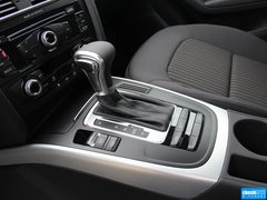 奥迪A4L 2015款 45 TFSI quattro 个性运动型
