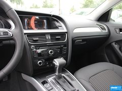 奥迪A4L 2015款 45 TFSI quattro 个性运动型
