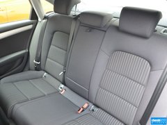 奥迪A4L 2015款 45 TFSI quattro 个性运动型