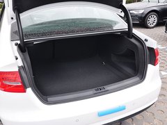 奥迪A4L 2015款 35 TFSI 自动 舒适型