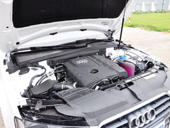 奥迪A4L 2015款 30 TFSI 自动 舒适型