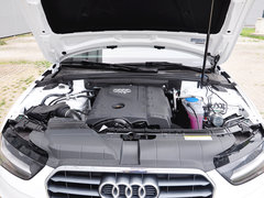 奥迪A4L 2015款 30 TFSI 自动 舒适型