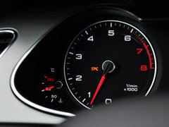 奥迪A4L 2015款 30 TFSI 自动 舒适型