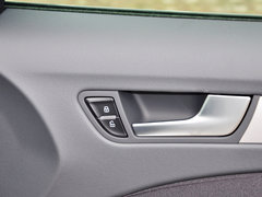 奥迪A4L 2015款 30 TFSI 自动 舒适型