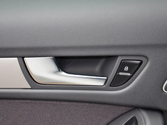 奥迪A4L 2015款 30 TFSI 自动 舒适型