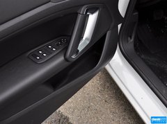 标致408 2014款 1.8L 自动 豪华版