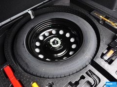 标致408 2014款 1.8L 自动 豪华版