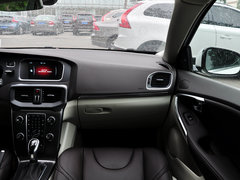 沃尔沃V40 2015款 1.6T 自动 智雅版