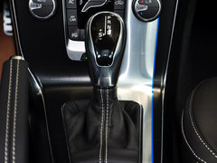 沃尔沃V40 2015款 1.6T 自动 智雅个性运动版