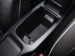 沃尔沃V40 2015款 1.6T 自动 智雅个性运动版