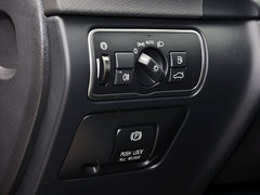 沃尔沃V60 2015款 2.0T 自动 T5 智雅 个性运动版