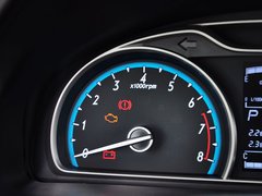 宝骏610 2014款 CROSS 1.5L 自动 豪华型
