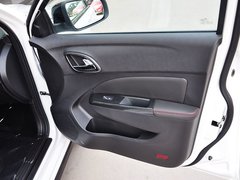 宝骏610 2014款 CROSS 1.5L 自动 豪华型