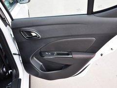 宝骏610 2014款 CROSS 1.5L 自动 豪华型