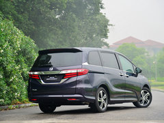 奥德赛 2015款 2.4L CVT 至尊版 7座