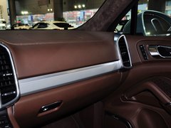 卡宴 2015款 Cayenne Turbo 4.8T 5座