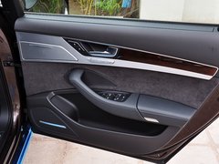 奥迪A8 2014款 50 TFSI quattro豪华型