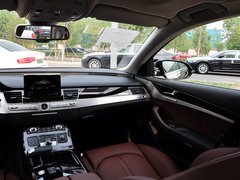 奥迪A8 2014款 45 TFSI quattro豪华型