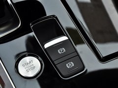 奥迪A8 2014款 45 TFSI quattro豪华型