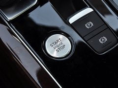 奥迪A8 2014款 45 TFSI quattro舒适型