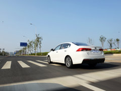 起亚K4 2014款 1.8L 自动 DLX