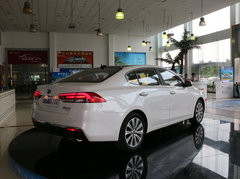 起亚K4 2014款 2.0L 自动 LUX