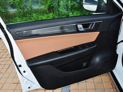 中华V5 2014款 1.5T 自动 四驱尊贵型 5座