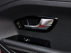 揽胜极光（进口） 2015款 2.0T 倾橙限量版 5座