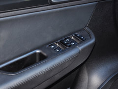中华V5 2014款 1.5T 手动 两驱运动型 5座