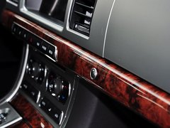 捷豹XF 2015款 2.0T 自动 豪华版