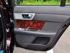 捷豹XF 2015款 2.0T 自动 豪华版