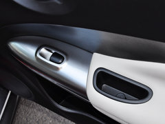 英菲尼迪ESQ 2014款 1.6L 率臻版