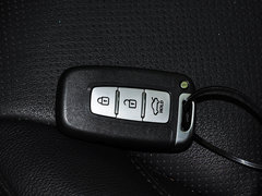 现代ix25 2015款 2.0L 自动 四驱尊贵型 GLX 5座