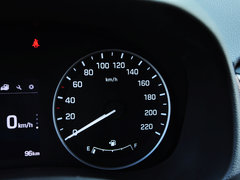 现代ix25 2015款 2.0L 自动 四驱尊贵型 GLX 5座
