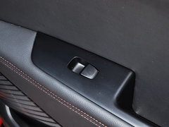 现代ix25 2015款 2.0L 自动 四驱尊贵型 GLX 5座